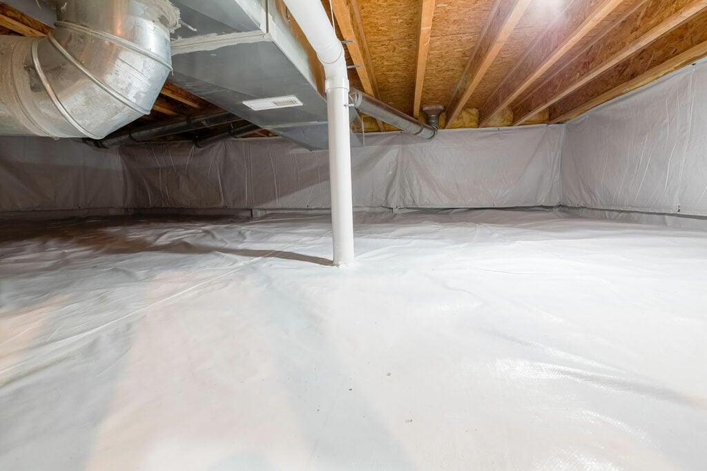 The most complete and effective way to keep moisture out of your crawl space is crawl space encapsulation. This service involves creating a complete seal between your crawl space and the soil and air outside.