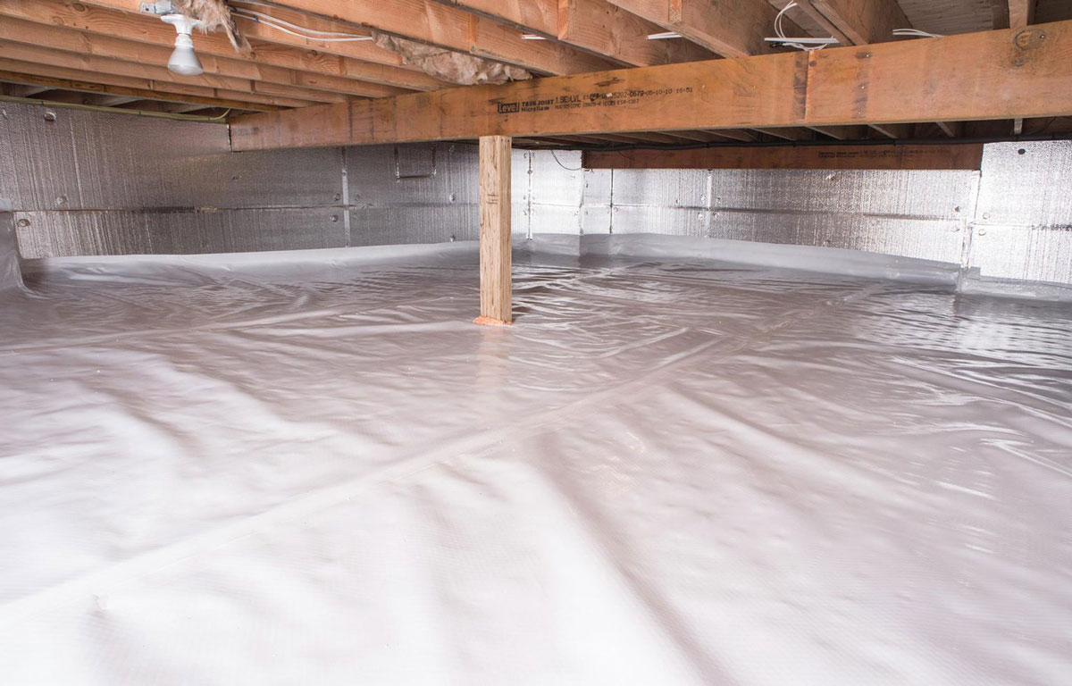Insulating crawl space walls comes with benefits, which is why knowledgeable professionals recommend it.